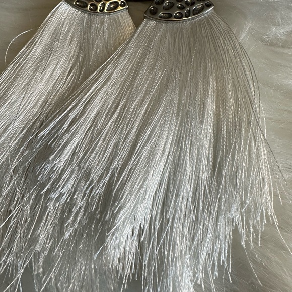 🧡10/$10 Paparazzi Silver Statement Earrings with Dramatic Tassels - Picture 2 of 3